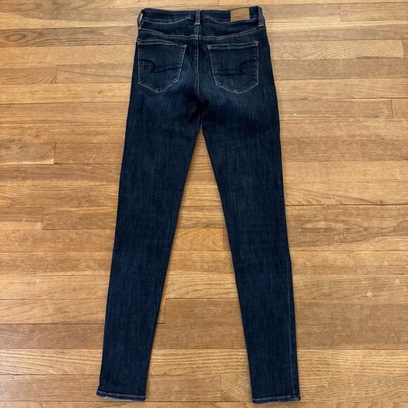 American Eagle dark wash high-rise jeggings size 2
b45 - Picture 6 of 6
